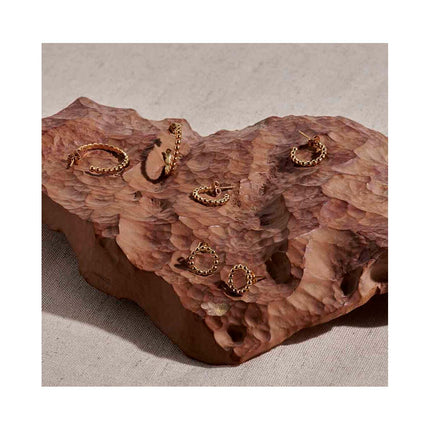 V2HAA61EF1A1C28AF9CBED6ACA1BB5F9DCBR7806239P6